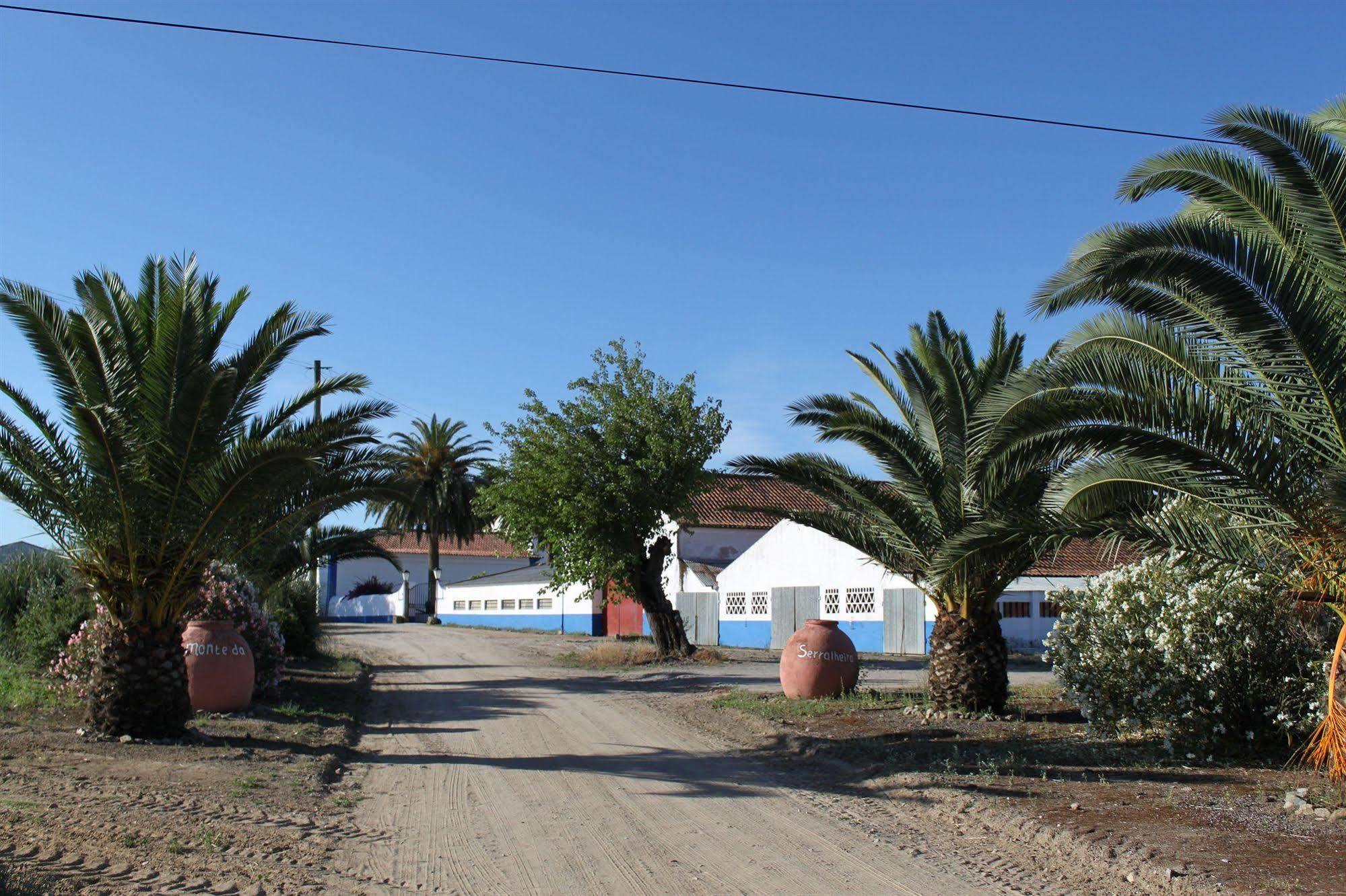 Monte Da Serralheira Agro Turismo Évora Zewnętrze zdjęcie